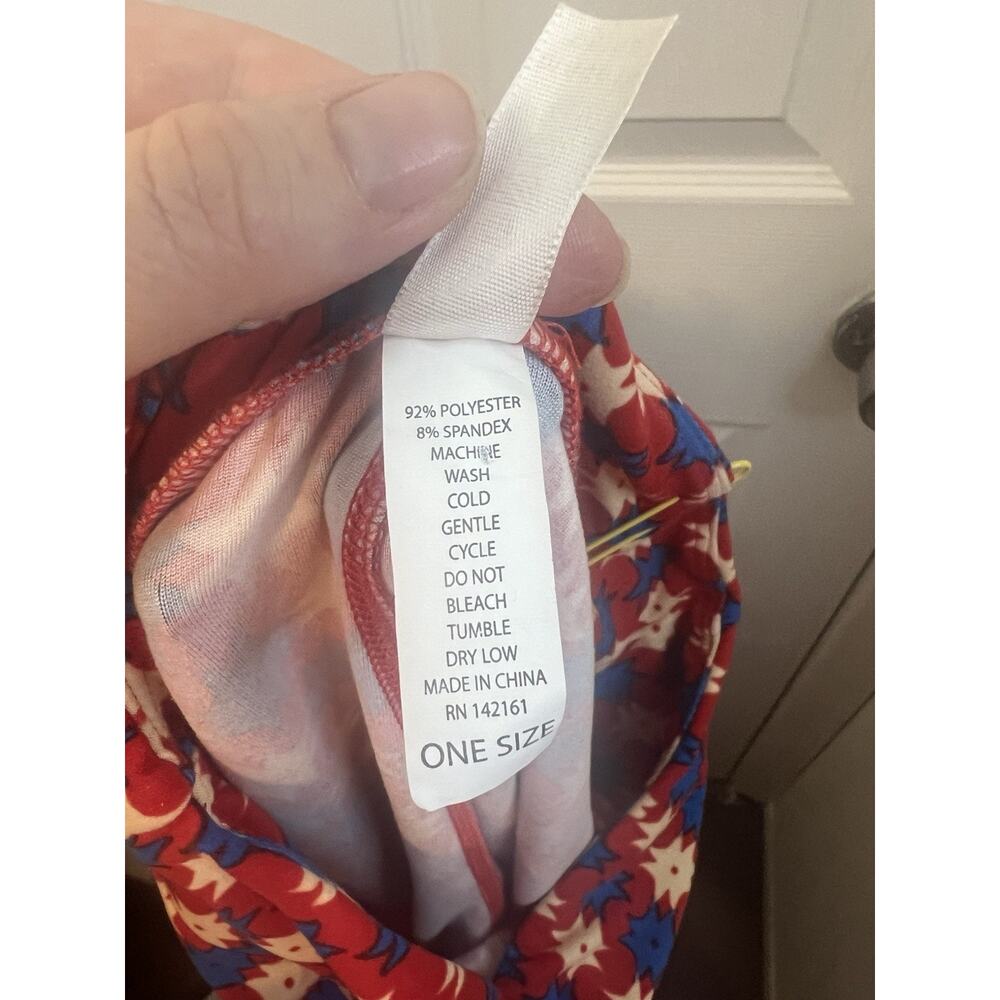 OS LuLaRoe Patriotic Geometric‎ Patterns - Picture 4 of 5